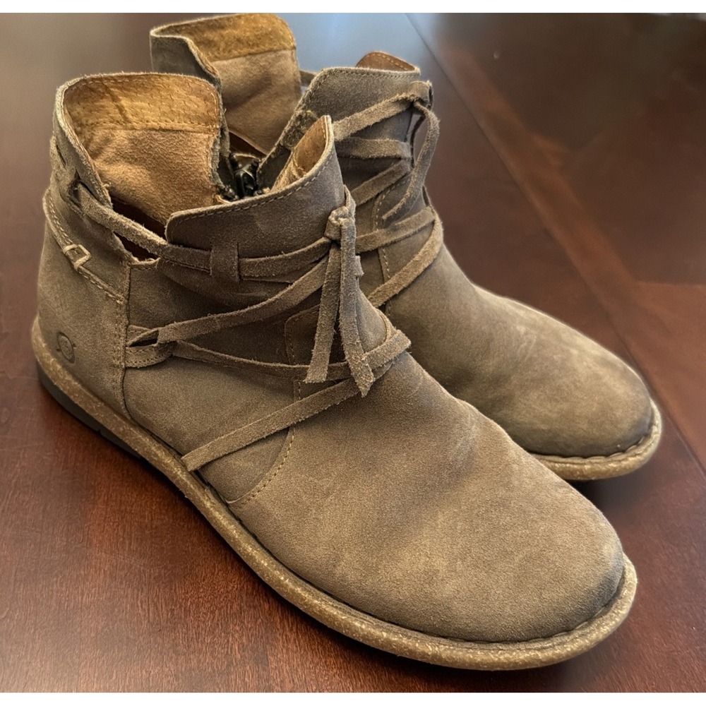 BORN Calyn Distressed Suede Leather Women's Size 8.5 Ankle Boot Rustic Boho